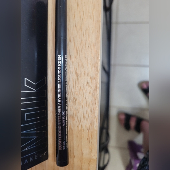 Milk Makeup Kush Liquid Eyeliner Black Loud .33 Oz Full Size Waterproof - Picture 2 of 3